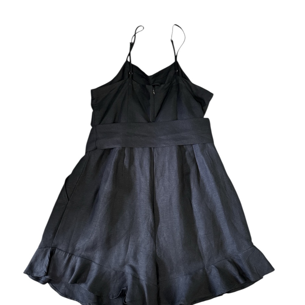 Loft Stylish Women black short romper with Belt - Picture 4 of 8